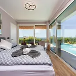 Santa Catarina Villa