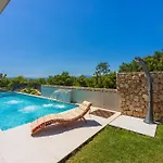 Santa Catarina Villa