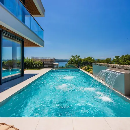 Santa Catarina Villa