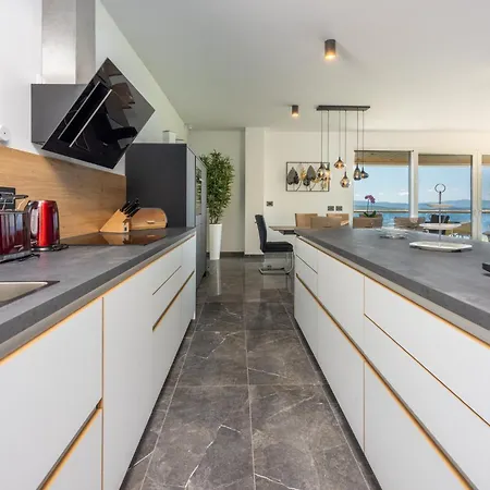 Santa Catarina Villa *